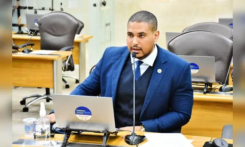 Deputado recém-empossado diz que repudia e despreza movimento LGBT