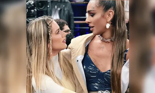 Giovanna Ewbank beija Linn da Quebrada e posta no Instagram