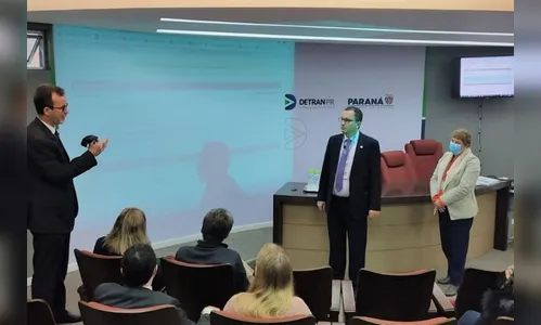 Licenciamento de veículo e multas poderão ser pagos por PIX; entenda