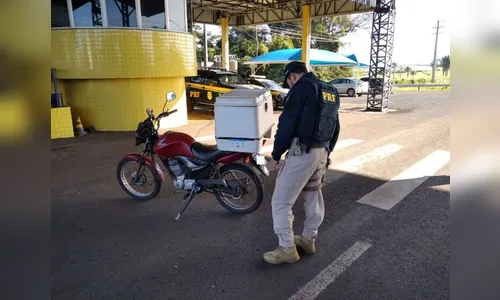 PRF apreende moto de entrega com quase R$ 146 mil em multas