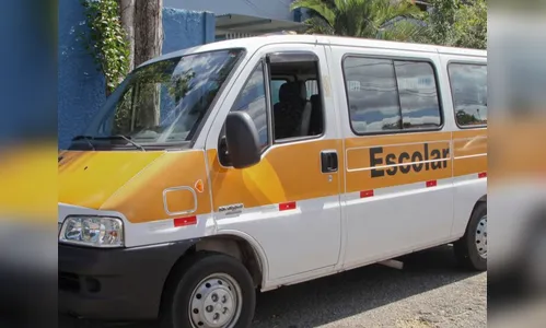 Criança de 04 anos é esquecida em van escolar no PR