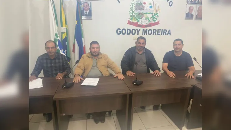 A Câmara de Vereadores de Godoy Moreira já elegeu, em ato realizado nesta segunda-feira (27), a nova mesa diretora do Legislativo para o biênio 2023)2024