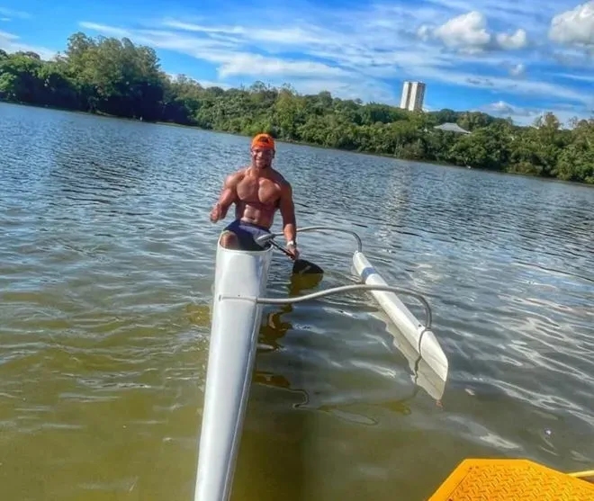 Giovane Vieira durante treinamento em Londrina