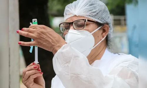 Vacinas contra Covid podem vencer em Apucarana por falta de procura