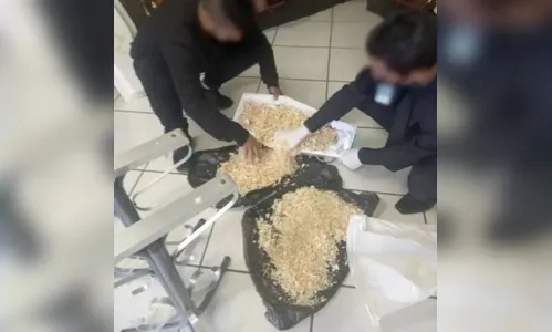 Família encontra serragem no caixão ao invés de corpo de bebê