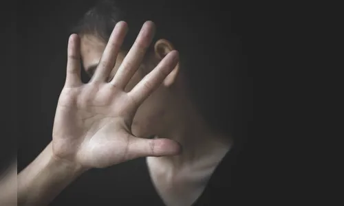 Dois homens são presos por agredir mulher em Apucarana