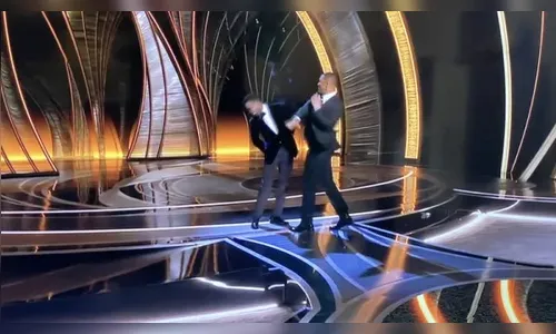 'Foi inaceitável', diz Will Smith sobre tapa em Chris Rock, no Oscar