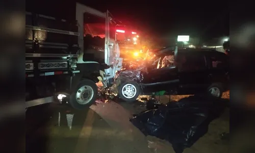 Acidente na PR-090, em Santa Cecília do Pavão, deixa dois mortos