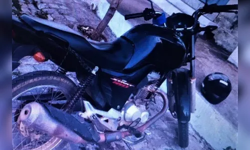 PRF recupera moto roubada que foi negociada em troca de uma vaca