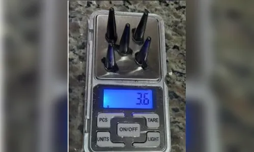 Adolescente é apreendido com pinos de cocaína em Apucarana