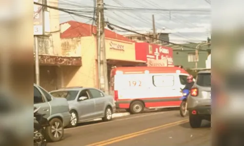 Trabalhador cai de escada e é socorrido pelo Samu em Apucarana