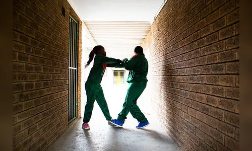 Polícia Militar é acionada para conter briga de alunas no Vale do Ivaí