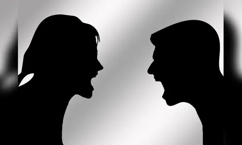 Durante briga, esposa morde e arranca pedaço de orelha de marido