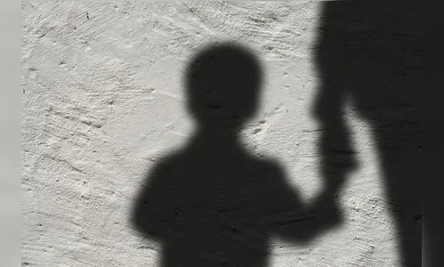 Jovem de 21 anos que teria torturado enteado de seis anos é preso