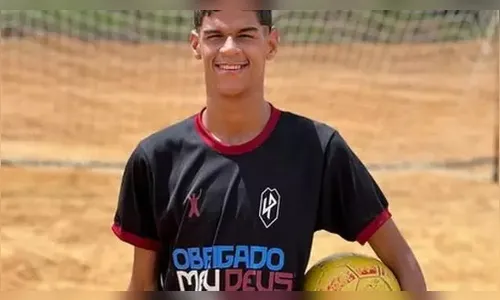 Luva de Pedreiro e ex-empresário não chegam a acordo em audiência