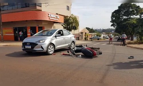 Motociclista fica ferida em acidente de trânsito