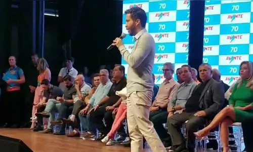 Avante lança André Janones como candidato à Presidência da República