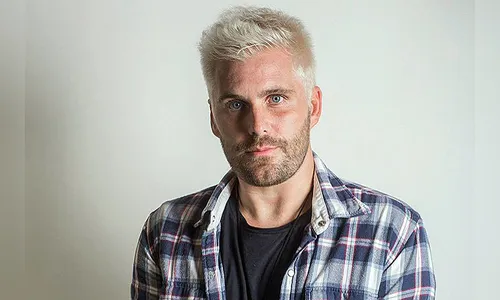 Thiago Gagliasso terá que indenizar mãe de vítima da chacina no RJ