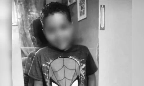 Menino morre ao atirar na cabeça com arma que encontrou na cozinha