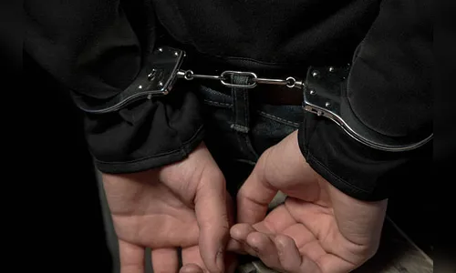 Adolescente é apreendido com drogas no Marcos Freire