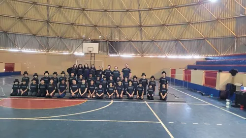 ONG Comander apresenta o espetáculo “O Rei do Show” em Apucarana; veja