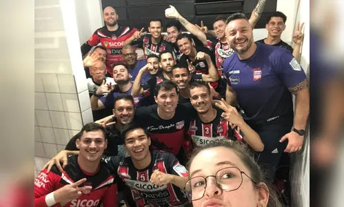 Fora de casa, Apucarana Futsal goleia o Colombo por 5 a 1