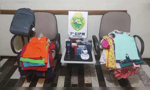 PM de Arapongas prende três e recupera objetos furtados em Sabáudia
