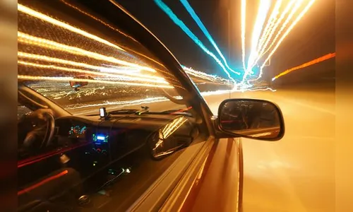 “Piratas do asfalto” agem em rodovia e provocam capotamento no PR