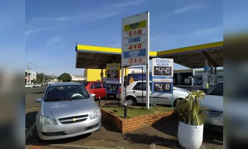 Uma semana depois, postos de Apucarana baixam preços da gasolina