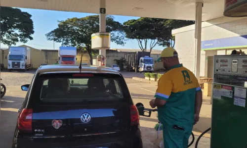 Preço da gasolina fica abaixo de R$ 6 em Apucarana