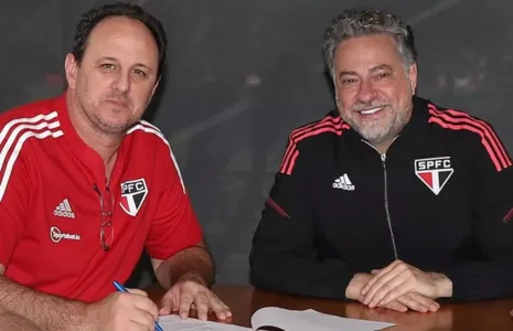 Rogério Ceni estendeu seu contrato com o São Paulo até o fim de 2023