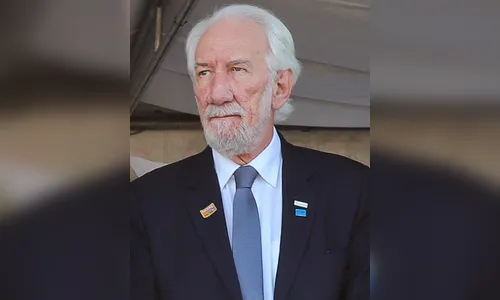Vice-governador prestigia sessão em Apucarana