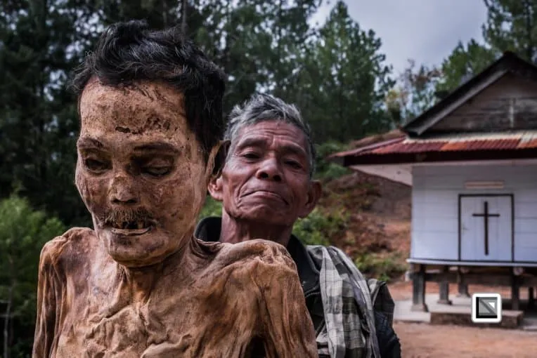 A cerimônia faz parte da cultura do povo toraja