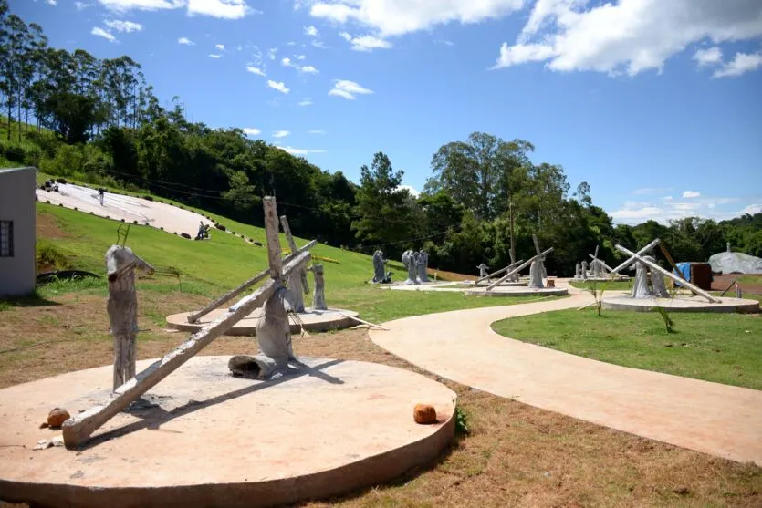 Estátuas devem ser entregues em torno de 60 dias