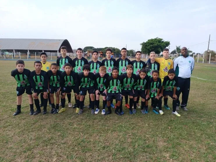Pela liga de Futebol de Maringá, a equipe Sub-13 empatou por 4x4,contra o Sarandi Toldopar