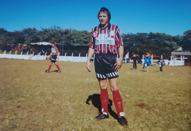 Picolé jogou na Associação Atlética Vila Nova, entre outros times de Apucarana