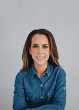 DEBORA CARVALHO: Candidata a deputada federal