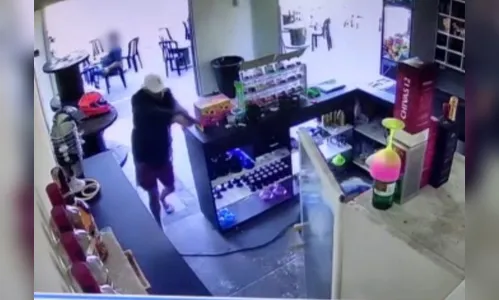 Polícia prende jovem suspeito de matar duas pessoas em tabacarias