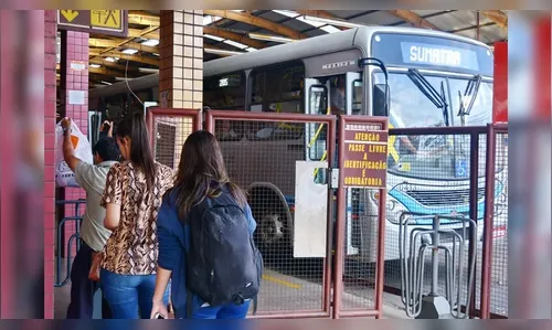 Apucarana: ladra é abordada e presa dentro do transporte coletivo