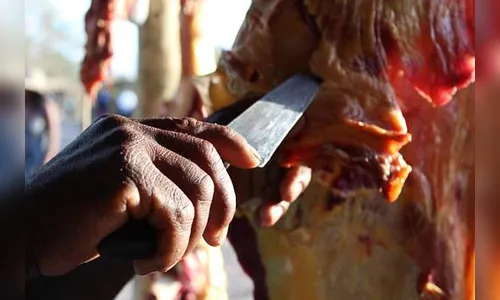 Sonâmbulo decepa próprios testículos ao sonhar que cortava carne