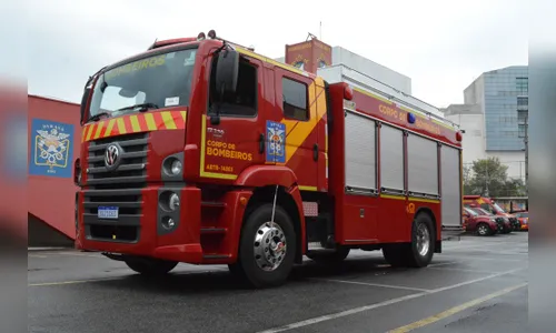 Aquecedor cai sobre cama e causa incêndio em apartamento