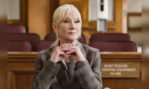 Após dias em coma, atriz Anne Heche morre aos 53 anos