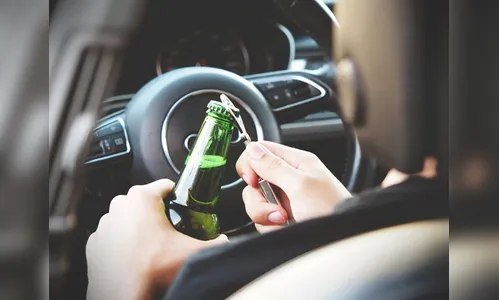 PM prende duas pessoas por embriaguez ao volante em Apucarana