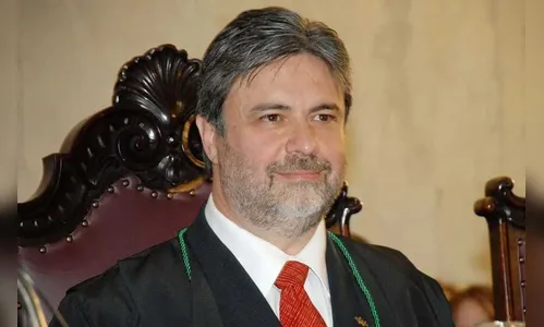 STJ faz recondução de Maurício Requião para o TCE