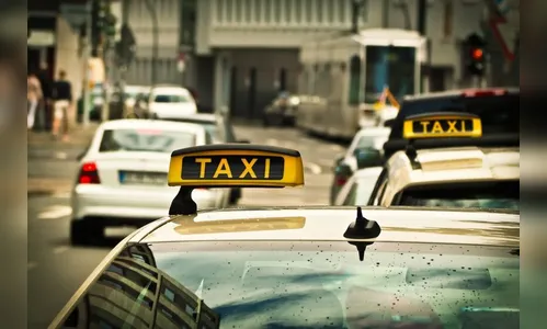 Caixa paga auxílio taxista para 32 mil motoristas; saiba mais