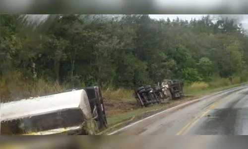 Motorista de carreta morre após acidente entre Mauá e Ortigueira