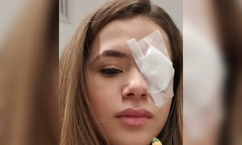 Maisa tira 'corpo estranho' do olho: 'Médica acha que era vidro'