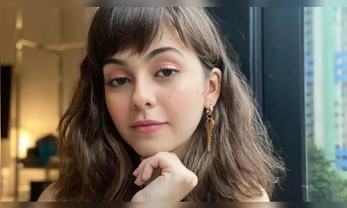 Nesta quarta-feira, 31, Klara Castanho (21) usou suas redes sociais para celebrar