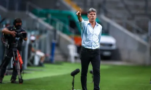 No G-4 do Campeonato Brasileiro da Série B, o Grêmio vive momento de instabilidade