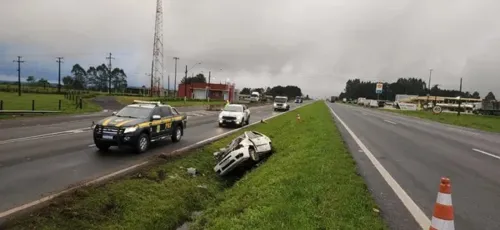 O acidente aconteceu por volta das 4h40 da madrugada desta quarta-feira